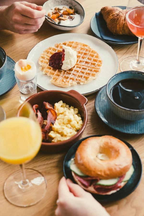 Hotel Strana Hälleviksstrand エクステリア 写真